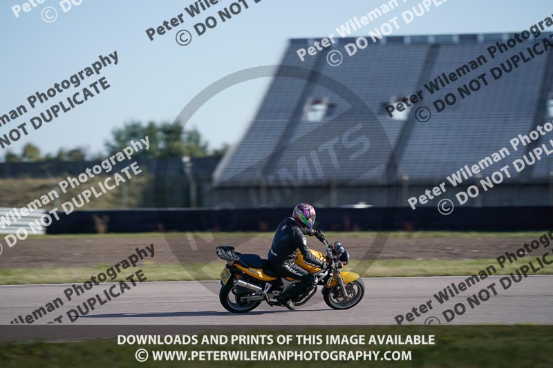 Rockingham no limits trackday;enduro digital images;event digital images;eventdigitalimages;no limits trackdays;peter wileman photography;racing digital images;rockingham raceway northamptonshire;rockingham trackday photographs;trackday digital images;trackday photos